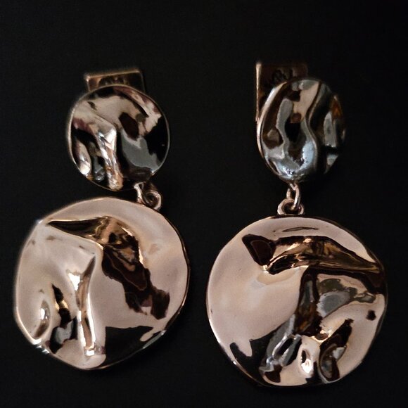 NWT WHBM GOLD TONED DANGLE PIERCED EARRINGS with SECURE and STYLISH LIFTER BACKS - Picture 14 of 15